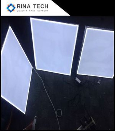 Pelat Panduan Cahaya Untuk Monitor